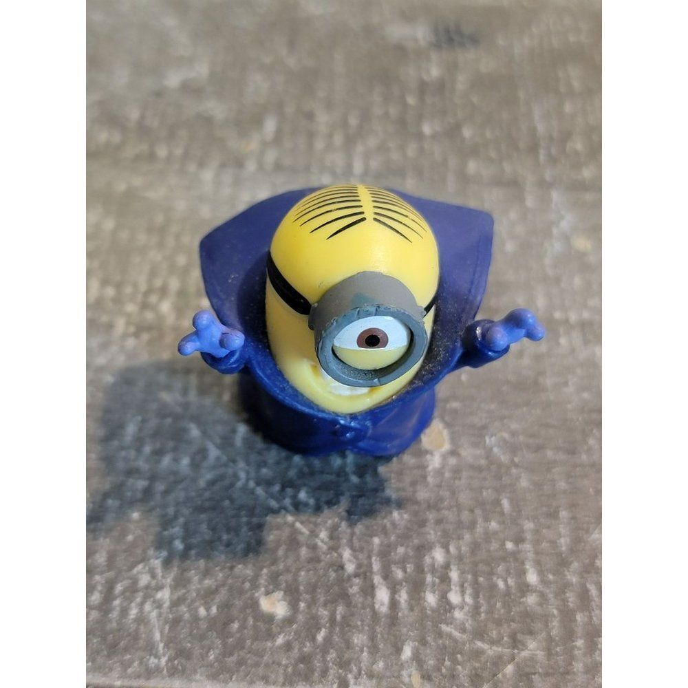Thinkway Despicable Me vampire Halloween minion toy figure